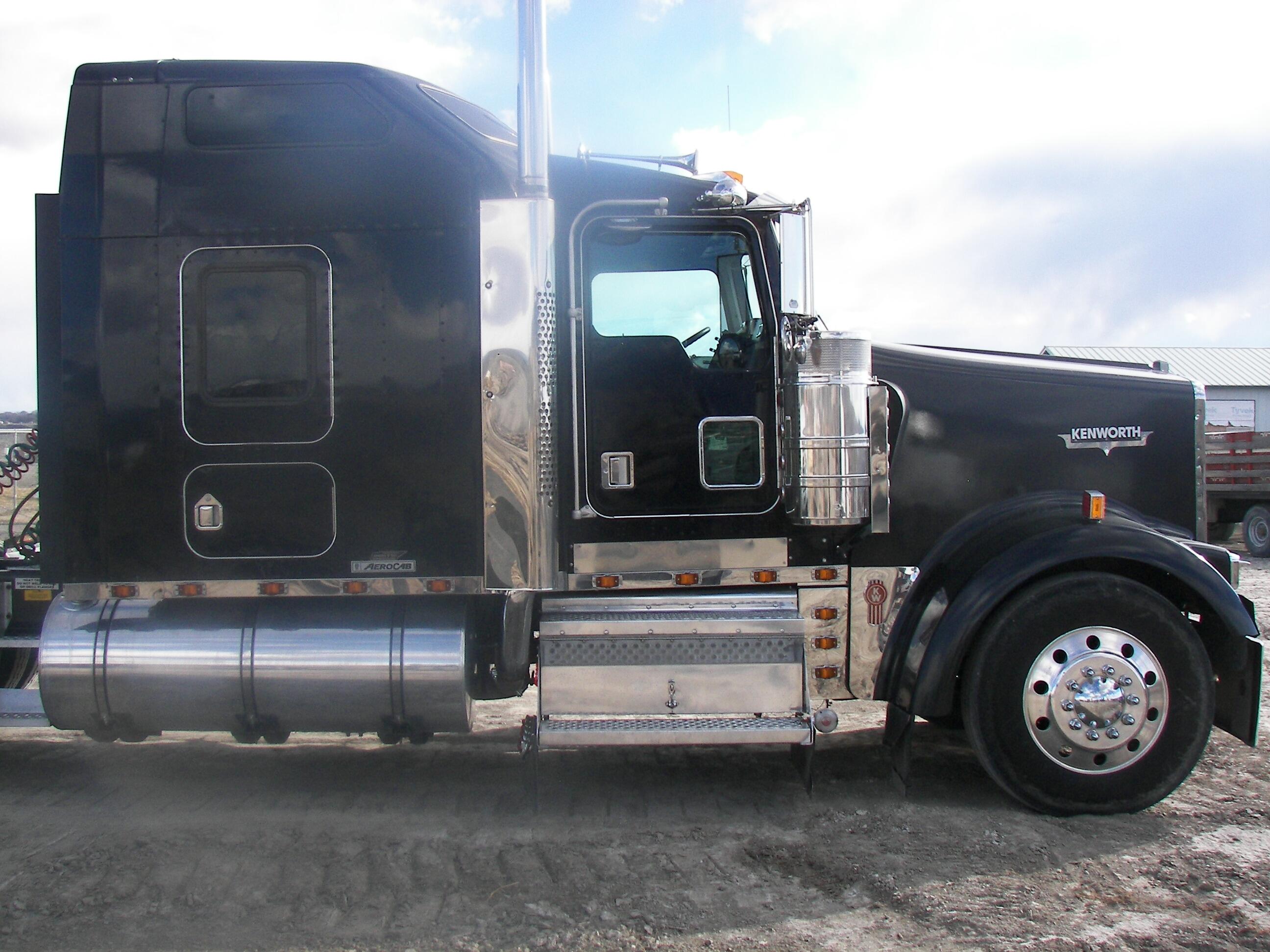 Pic of Passenger Side Before Lettering